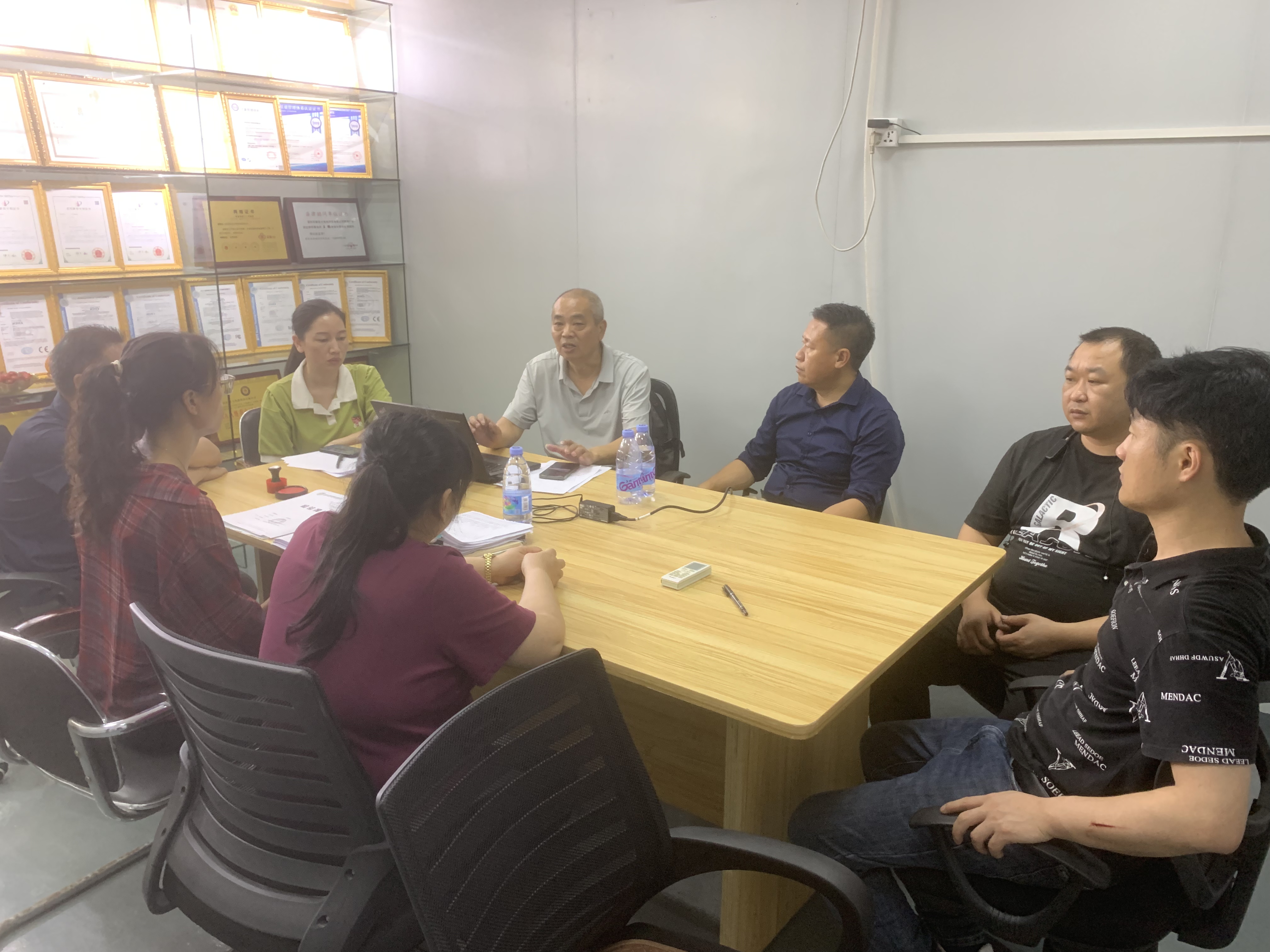 ​Tăng cường tuyến phòng thủ chất lượng và trao quyền nâng cấp công nghệ - Công ty TNHH Công nghệ sưởi điện Thâm Quyến Xinhongda tiến hành đào tạo chất lượng nội bộ